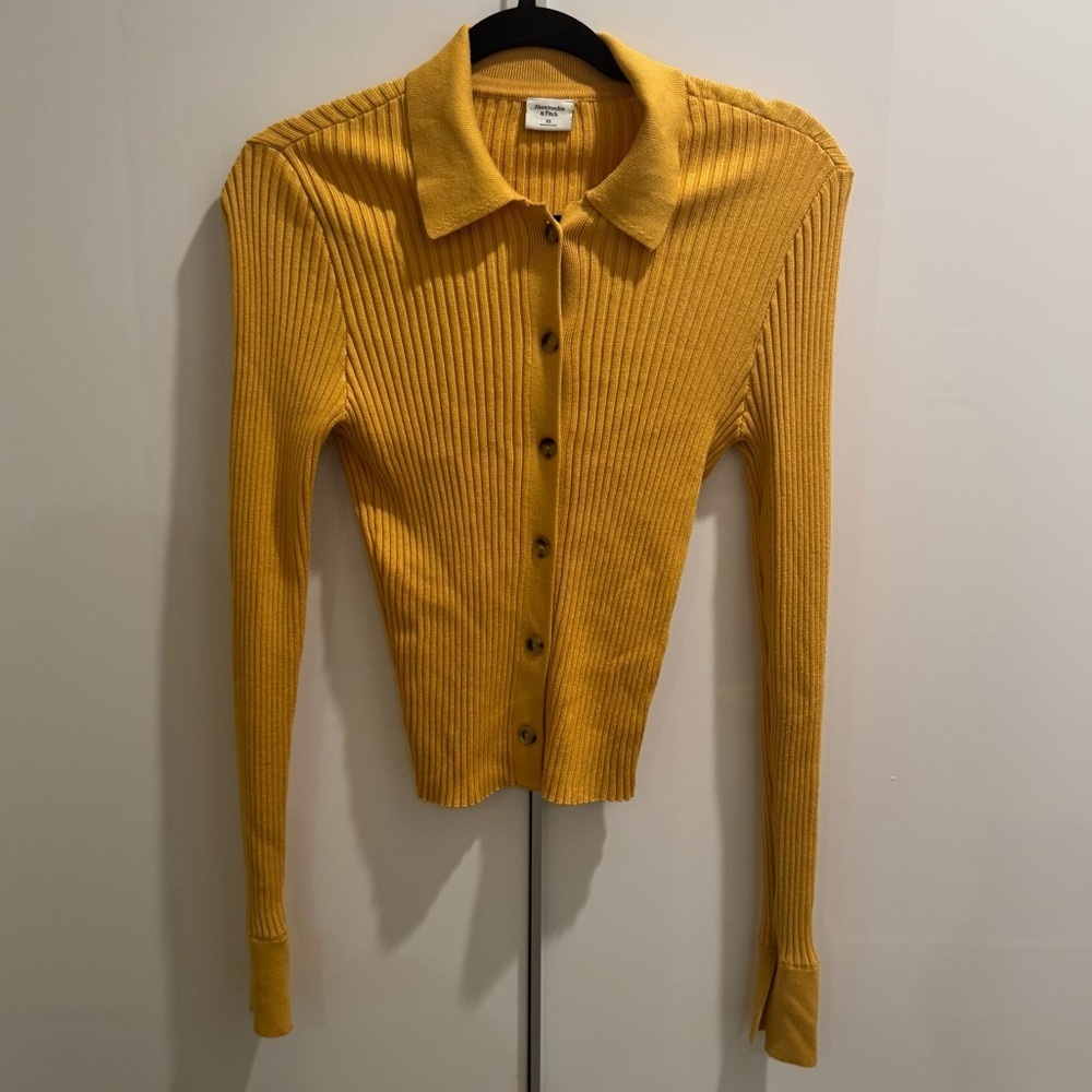 NWOT Abercrombie & Fitch Mustard Yellow Long Sleeve Cardigan Ribbed Top Size XS - Picture 6 of 7